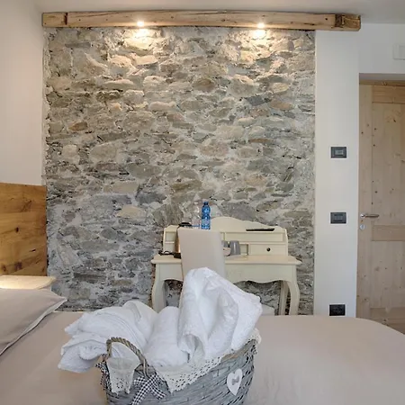 Il Posto Al Sole Bed and Breakfast Teglio