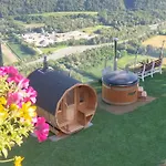 Il Posto Al Sole Bed & Breakfast 4*